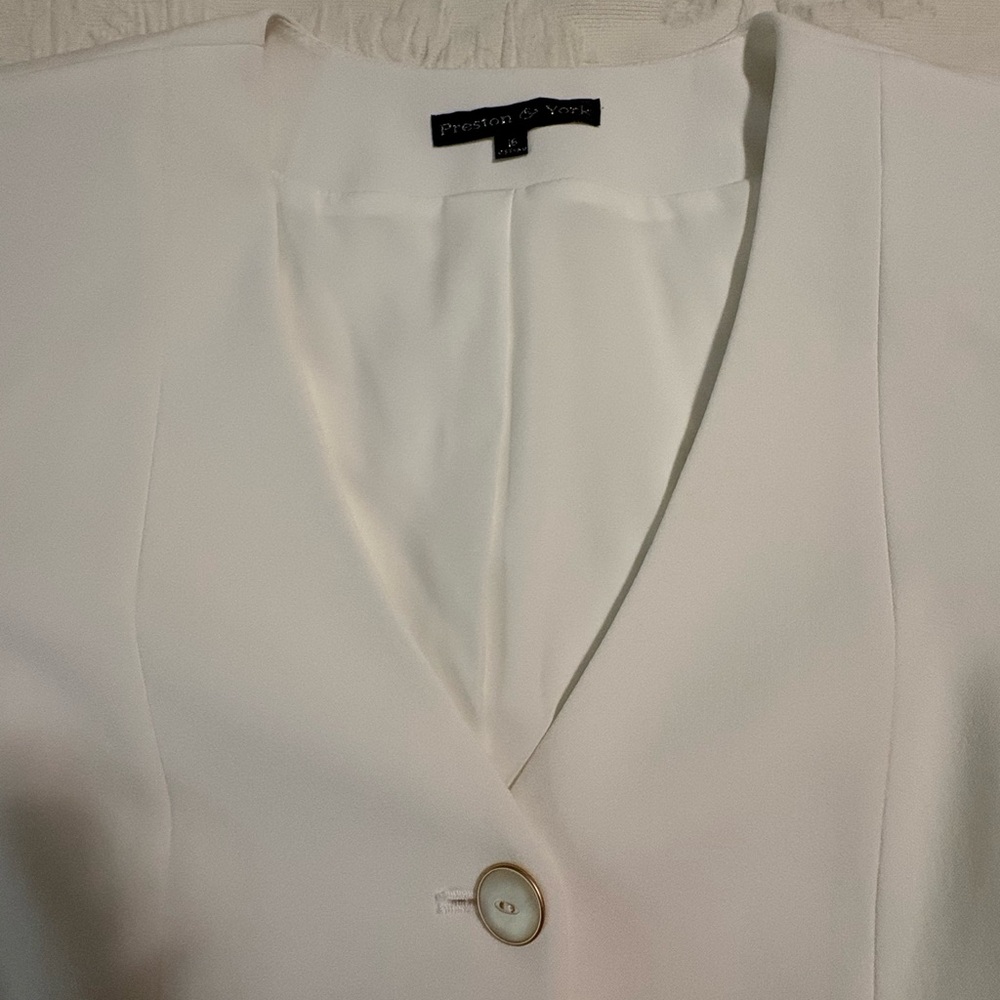 Preston & York White Blazer - Picture 6 of 12